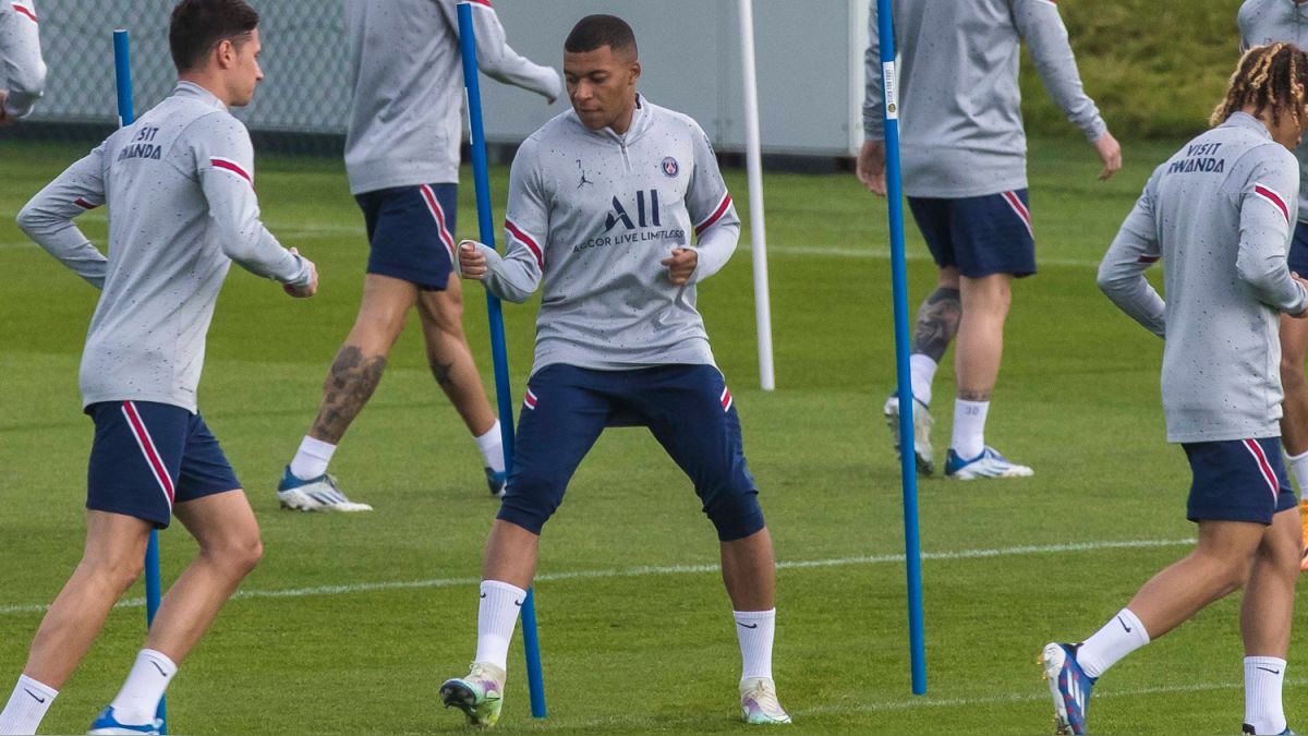 Proceso do Kylian Mbappé se reintegra a los entrenamientos del