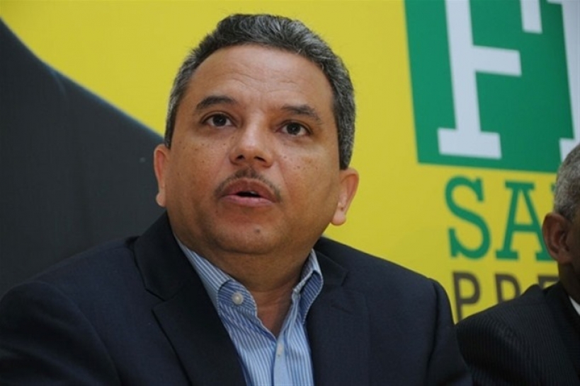 Proceso.com.do :: El ex diputado Fidel Santana confirma que se fue del  Partido Frente Amplio