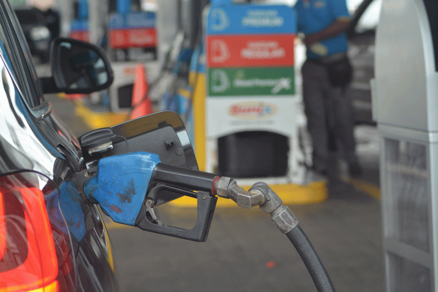 Proceso.com.do :: Gobierno lanza trabucazo con aumento de hasta nueve pesos  a los combustibles