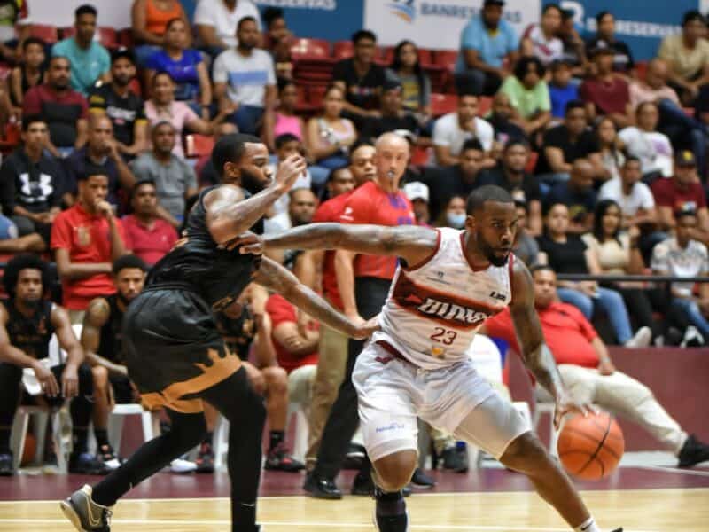  :: Leones de Santo Domingo y los Indios de San Francisco se  enfrentarán hoy en partido decisivo en busca de la corona de la LNB