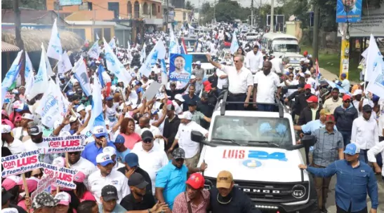 Proceso .do Presidente Luis Abinader encabeza caravana en