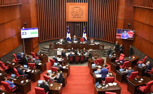 Senado conforma comisión especial para estudiar proyecto de ley del Código Penal