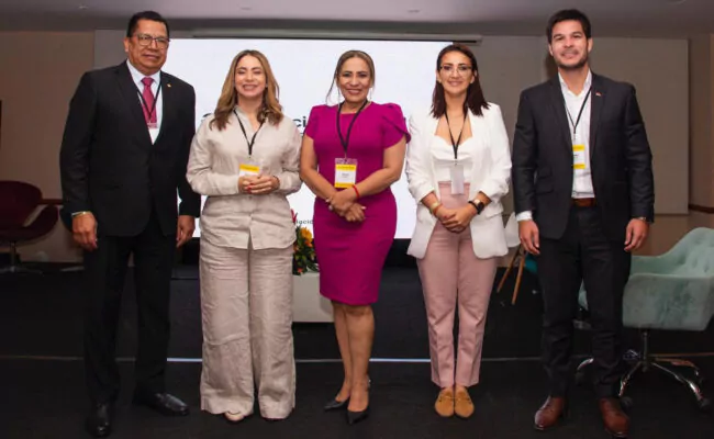 Gloria Reyes promueve en Colombia el enfoque del gobierno de Abinader en el empoderamiento y autonomía económica de la población más vulnerable