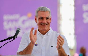 Gonzalo Castillo se inscribe como aspirante presidencial del PLD; Comité Central lo valida y Abel Martínez queda fuera