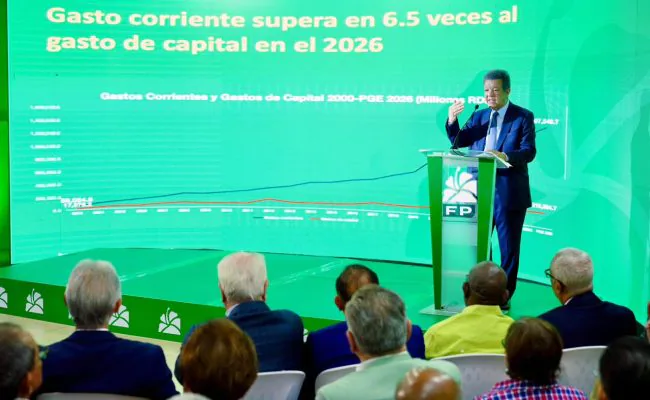 Leonel Fernández encabezará este martes “La Voz del Pueblo” desde el local de FP en la Benito Monción